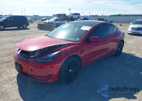 2021 Tesla Model 3 Performance Dual Motor All-Wheel Drive z USA, uszkodzony, nr VIN 5YJ3E1ECXMF055814